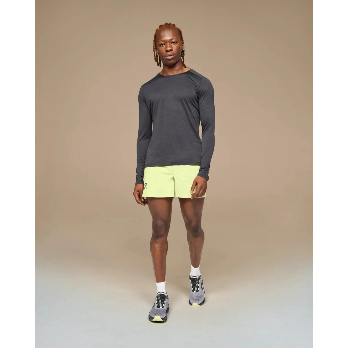 On Running On 5 Inch Lightweight Shorts Heren Hardloopshort - Hay & Black 4 On Running On 5 Inch Lightweight Shorts Heren Hardloopshort - Hay & Black - Afbeelding 2
