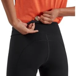 On Running On Active Shorts Dames - Black -On Running Winkel on active shorts women black 8 1046314 1