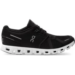 On Running On Cloud 5 Schoenen - Black & White