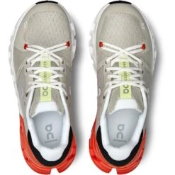 On Running On Cloudflyer 4 Dames Hardloopschoenen - Sand & Flame 12 On Running On Cloudflyer 4 Dames Hardloopschoenen - Sand & Flame -On Running Winkel on cloudflyer 4 women running shoe sand flame 3 1531398