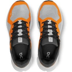 On Running On Cloudrunner Hardloopschoenen - Frost & Turmeric -On Running Winkel on cloudrunner running shoe frost turmeric 2 1323074