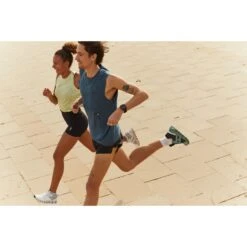 On Running On Cloudrunner Wide Women Running Shoes - White & Frost -On Running Winkel on cloudrunner women running shoes frost aloe 6 1242028 1