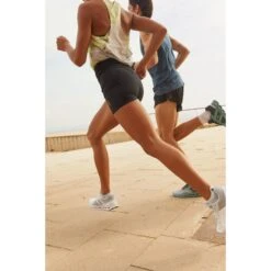 On Running On Cloudrunner Dames Hardloopschoenen - White & Frost -On Running Winkel on cloudrunner women running shoes frost aloe 7 1242027