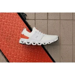 On Running On Cloudswift 3 Hardloopschoenen - Ivory & Flame -On Running Winkel on cloudswift 3 running shoe ivory flame 2 1468917