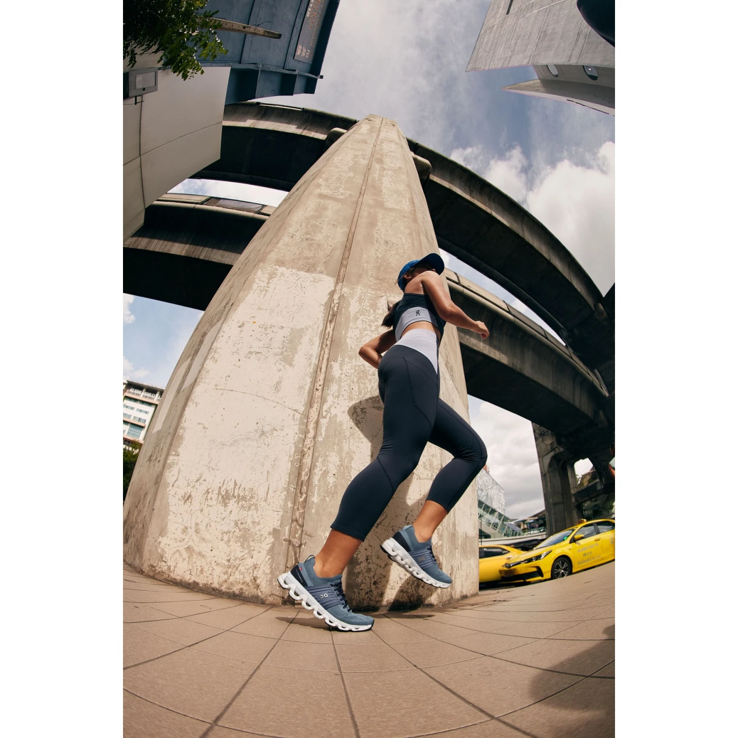 On Running On Cloudswift 3 Dames Hardloopschoenen - Metal & White 9 On Running On Cloudswift 3 Dames Hardloopschoenen - Metal & White - Afbeelding 7