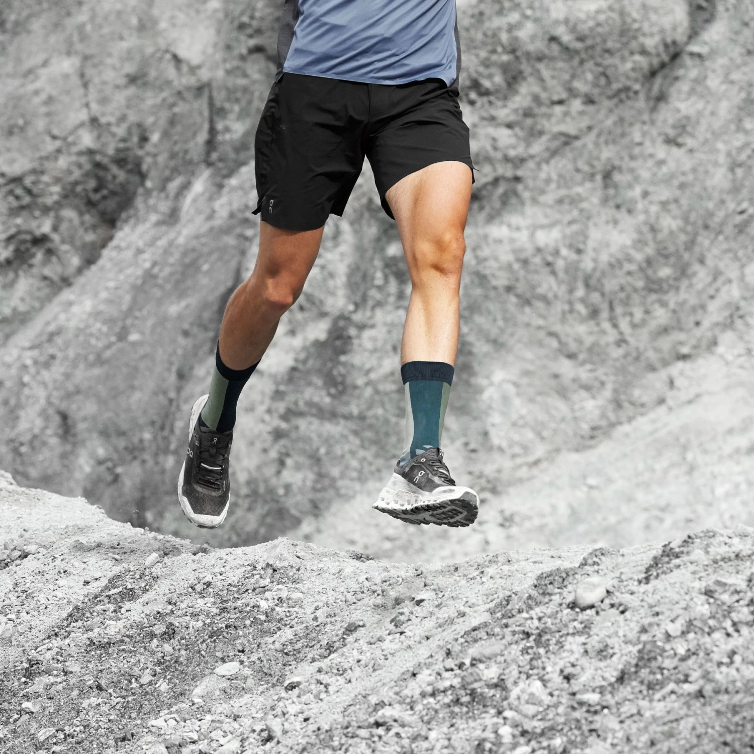 On Running On Cloudultra Trail Running Schoenen - Black & White 10 On Running On Cloudultra Trail Running Schoenen - Black & White - Afbeelding 8