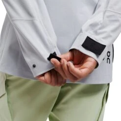 On Running On Explorer Jacket - Hail -On Running Winkel on explorer jacket hail 7 1150413