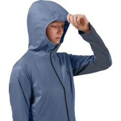 On Running On Insulator Jacket Women - Cerulean & Dark -On Running Winkel on insulator jacket women cerulean dark 6 974281