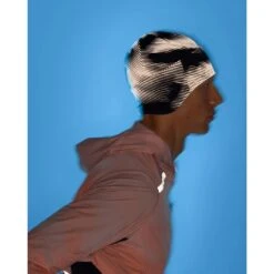 On Running On Lumos Beanie - Zwart -On Running Winkel on lumos beanie black 3 1554989