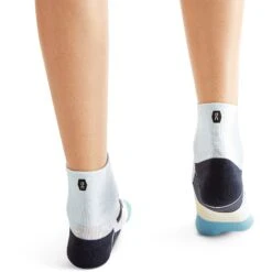 On Running On Performance Mid Dames Hardloopsokken - Hall & Wash -On Running Winkel on performance mid sock women hall wash 13 1531757