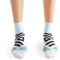 On Running On Performance Mid Dames Hardloopsokken - Hall & Wash -On Running Winkel on performance mid sock women hall wash 14 1531758