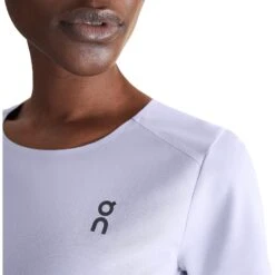 On Running On Performance-T Dames Hardloopshirt - Lavender & Black -On Running Winkel on performance t women running shirt lavender black 4 1549889