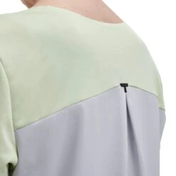On Running On Performance-T Dames Hardloopshirt - Meadow & Glacier -On Running Winkel on performance t women running shirt meadow glacier 2 1153522
