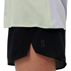 On Running On Performance-T Dames Hardloopshirt - Meadow & Glacier -On Running Winkel on performance t women running shirt meadow glacier 3 1153523