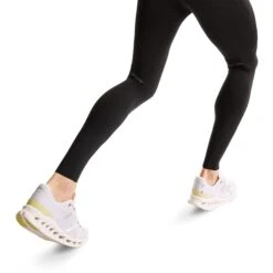 On Running On Performance Winter Tights Heren Hardloopbroek - Zwart -On Running Winkel on performance winter tights men black 5 1567004