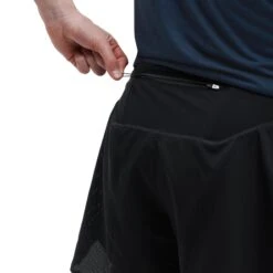 On Running On 5 Inch Lightweight Shorts Heren Hardloopshort - Black -On Running Winkel on running 5 inch lightweight shorts black 5 1278374