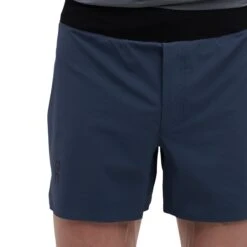 On Running On 5 Inch Lightweight Shorts Heren Hardloopshort - Denim & Black -On Running Winkel on running 5 inch lightweight shorts denim black 9 1278392