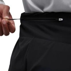 On Running On 5 Inch Running Shorts Women - Black -On Running Winkel on running 5 inch running shorts women black 7 1279054