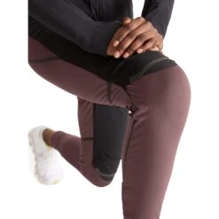 On Running Pants Dames Hardloop-Tights - Grape & Zwart -On Running Winkel on running pants women grape black 6 1568912