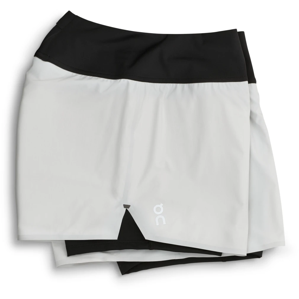 On Running Shorts Dames Hardloopbroek - Glacier & Black 3 On Running Shorts Dames Hardloopbroek - Glacier & Black