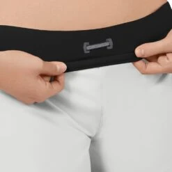 On Running Shorts Dames Hardloopbroek - Glacier & Black 16 On Running Shorts Dames Hardloopbroek - Glacier & Black -On Running Winkel on running shorts women glacier black 6 949138