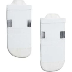On Running On Ultralight Low Sock - White & Black -On Running Winkel on running ultralight low sock white black 1 1263793
