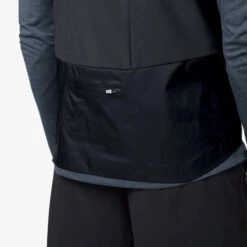 On Running On Weather Vest - Black -On Running Winkel on running weather vest black 08 858832