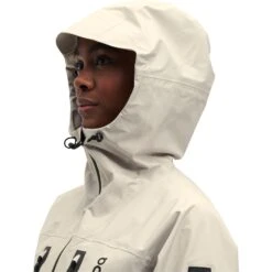 On Running On Storm Jacket Women - Pearl -On Running Winkel on storm jacket women pearl 8 1301282