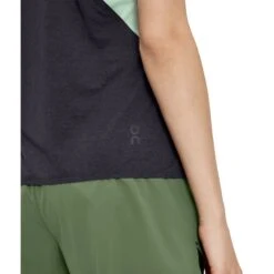 On Running On Tank-T Dames Hardloopshirt - Creek & Black -On Running Winkel on tank t women running shirt creek black 4 1427924