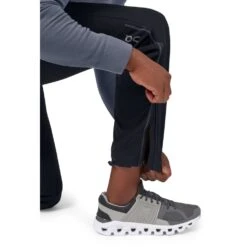 On Running On Track Pants - Black -On Running Winkel on track pants black 10 950222