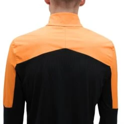 On Running On Trail Breaker Long Sleeve Running Shirt - Mango & Black -On Running Winkel on trail breaker long sleeve running shirt mango black 5 1278761