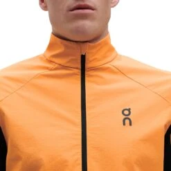 On Running On Trail Breaker Long Sleeve Running Shirt - Mango & Black -On Running Winkel on trail breaker long sleeve running shirt mango black 7 1278763