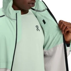 On Running On Weather Jacket Hardloopjack - Creek & Pearl -On Running Winkel on weather jacket creek pearl 7 1428061