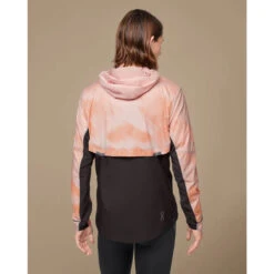 On Running On Weather Jacket Lumos Hardloopjack - Woodrose & Black -On Running Winkel on weather lumos laufjacke woodrose 4 1558293