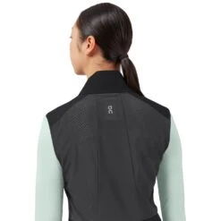 On Running On Weather Vest Women - Black 13 On Running On Weather Vest Women - Black -On Running Winkel on weather vest women black 6 949080